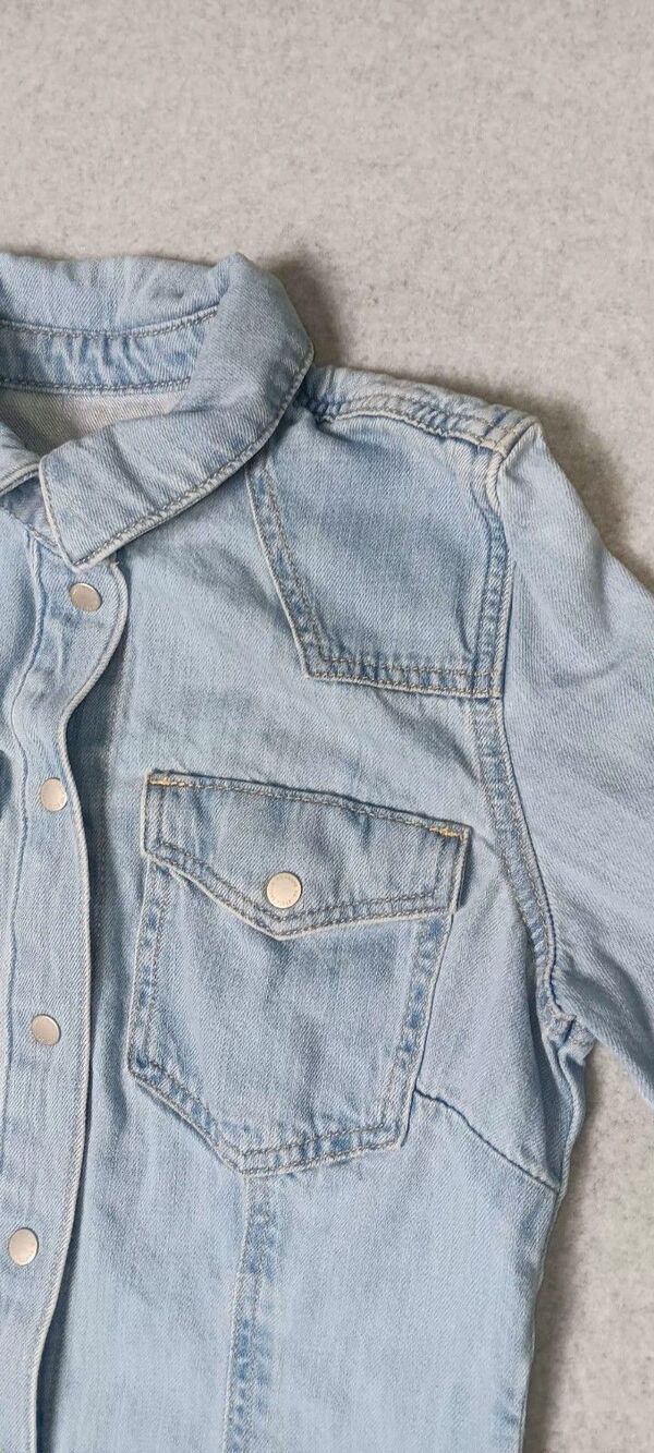 Universal Thread Snap Button Denim Trucker Western Shirt Size 4 Light Wash Boho - Picture 4 of 12